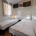 アパート View Mobile Homes With Thermal Riviera Tickets In Terme Catez チャテジ・オプ・サヴィ