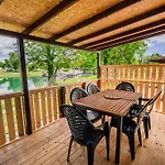 View Mobile Homes With Thermal Riviera Tickets In Terme Catez アパート