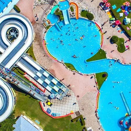 View Mobile Homes With Thermal Riviera Tickets In Terme Catez アパート チャテジ・オプ・サヴィ