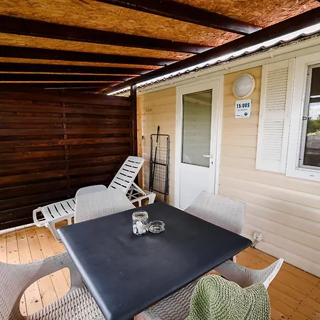 View Mobile Homes With Thermal Riviera Tickets In Terme Catez アパート チャテジ・オプ・サヴィ