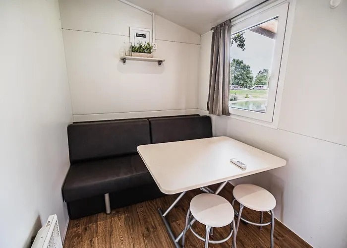 View Mobile Homes With Thermal Riviera Tickets In Terme Catez アパート