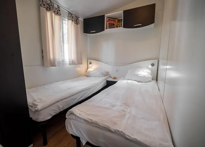 アパート View Mobile Homes With Thermal Riviera Tickets In Terme Catez チャテジ・オプ・サヴィ