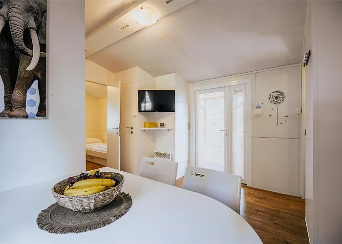 アパート View Mobile Homes With Thermal Riviera Tickets In Terme Catez チャテジ・オプ・サヴィ